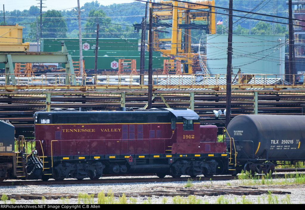 TVRM 1912 Rides W/ CSX